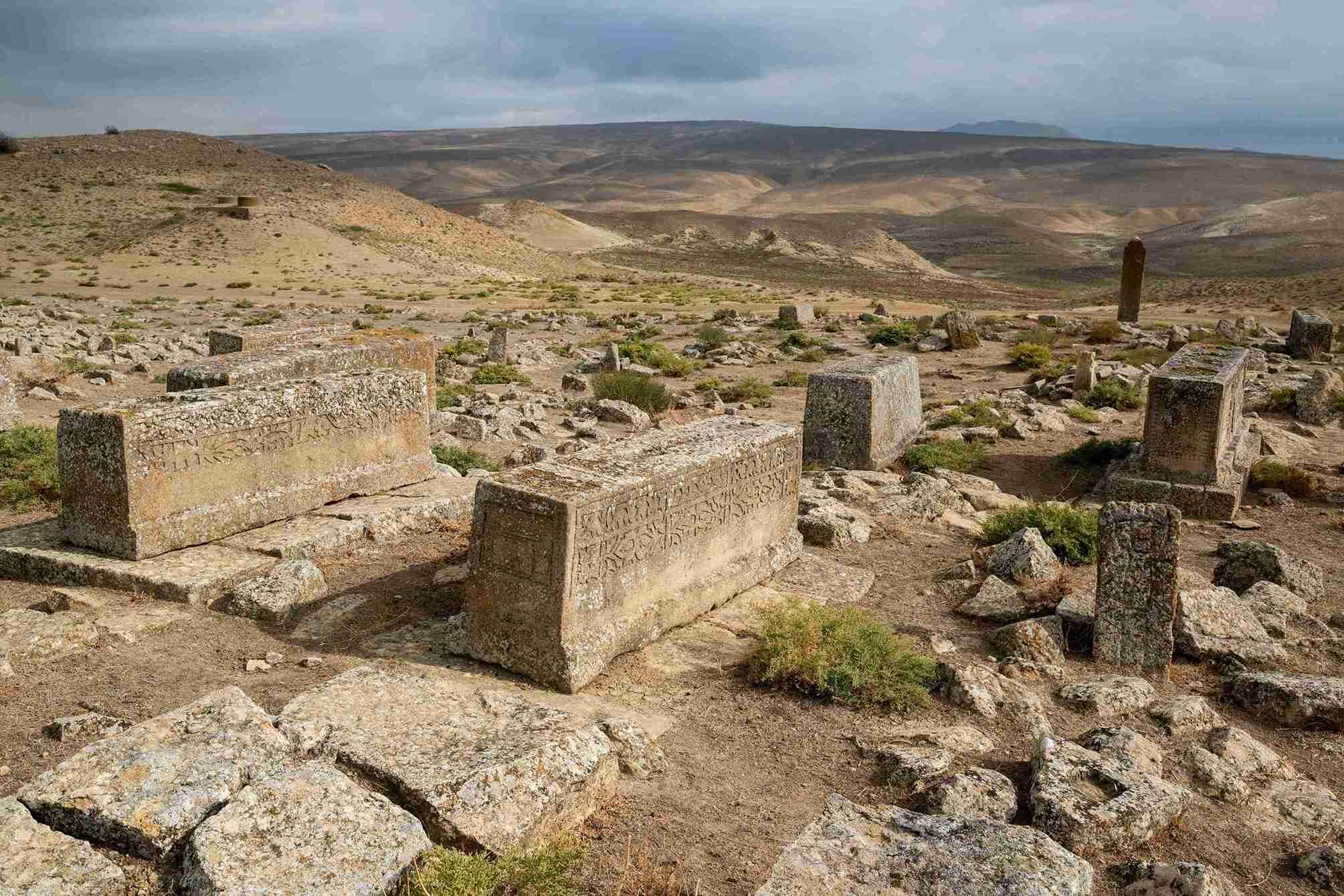 Ancient cemetery on the "Kôç Yolu"